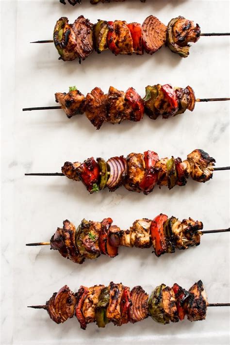 how long do you cook chicken kabobs on gas grill